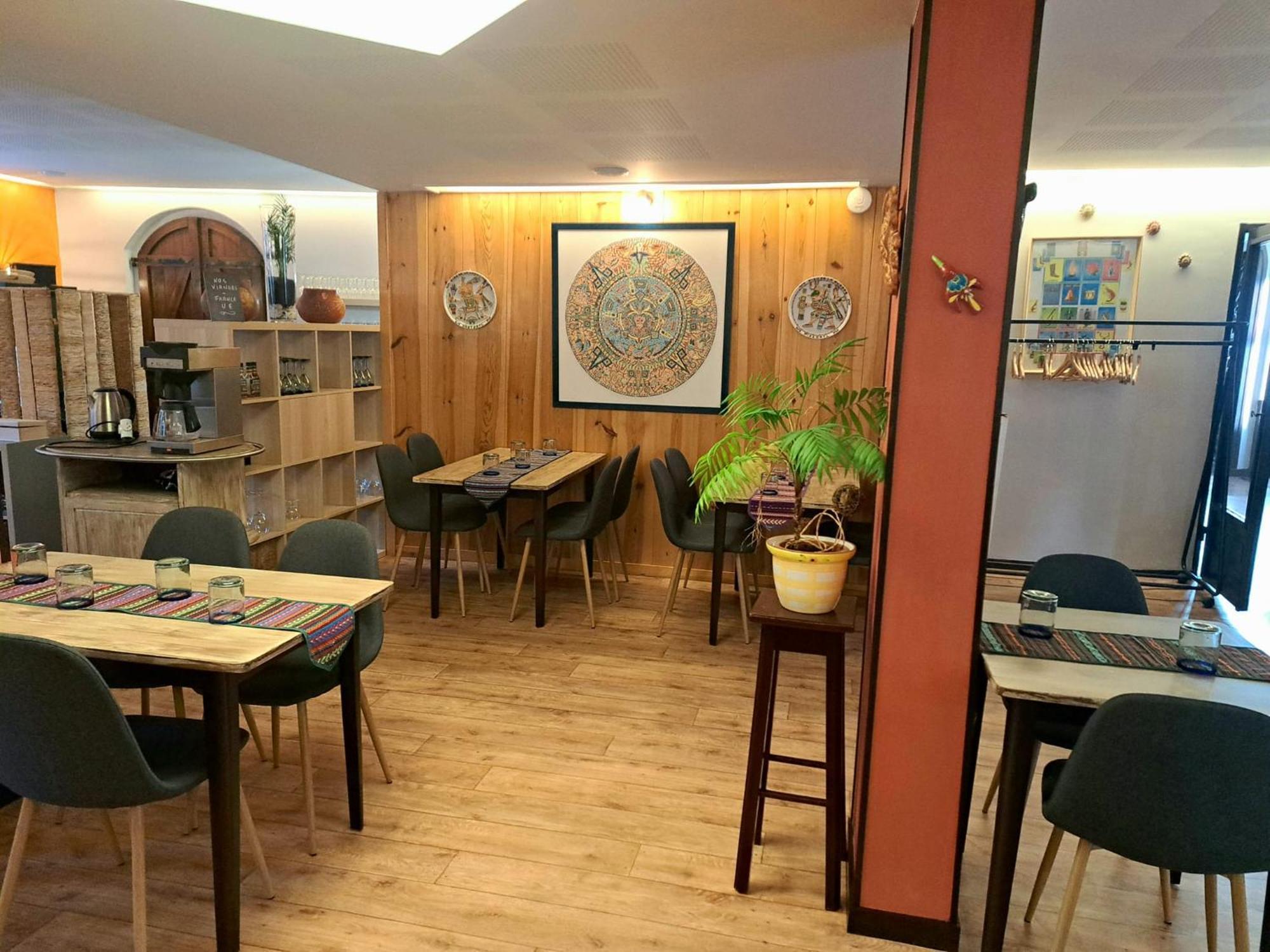 Le Barriol Hotel Saint-Julien-Chapteuil Ngoại thất bức ảnh