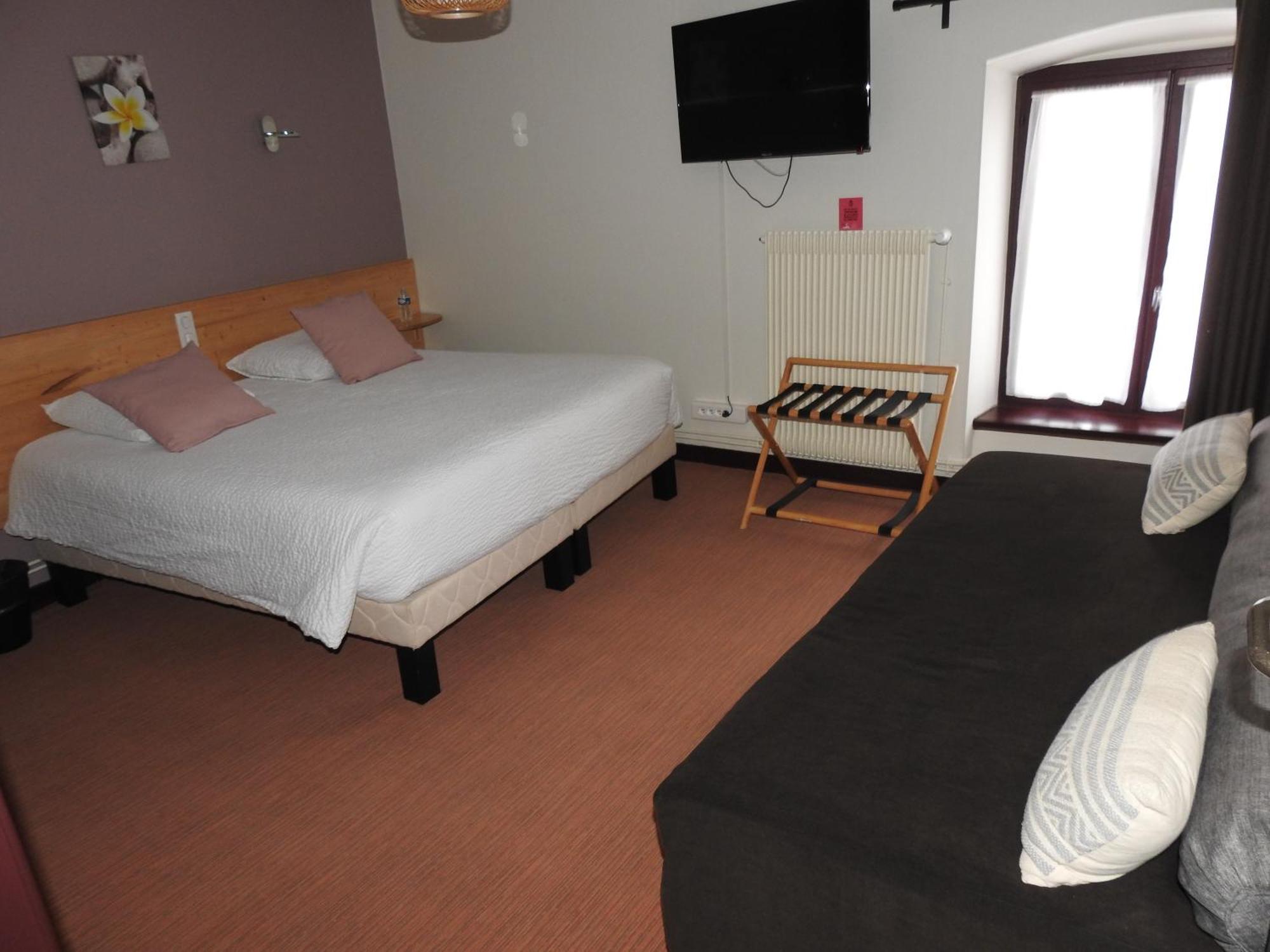 Le Barriol Hotel Saint-Julien-Chapteuil Ngoại thất bức ảnh