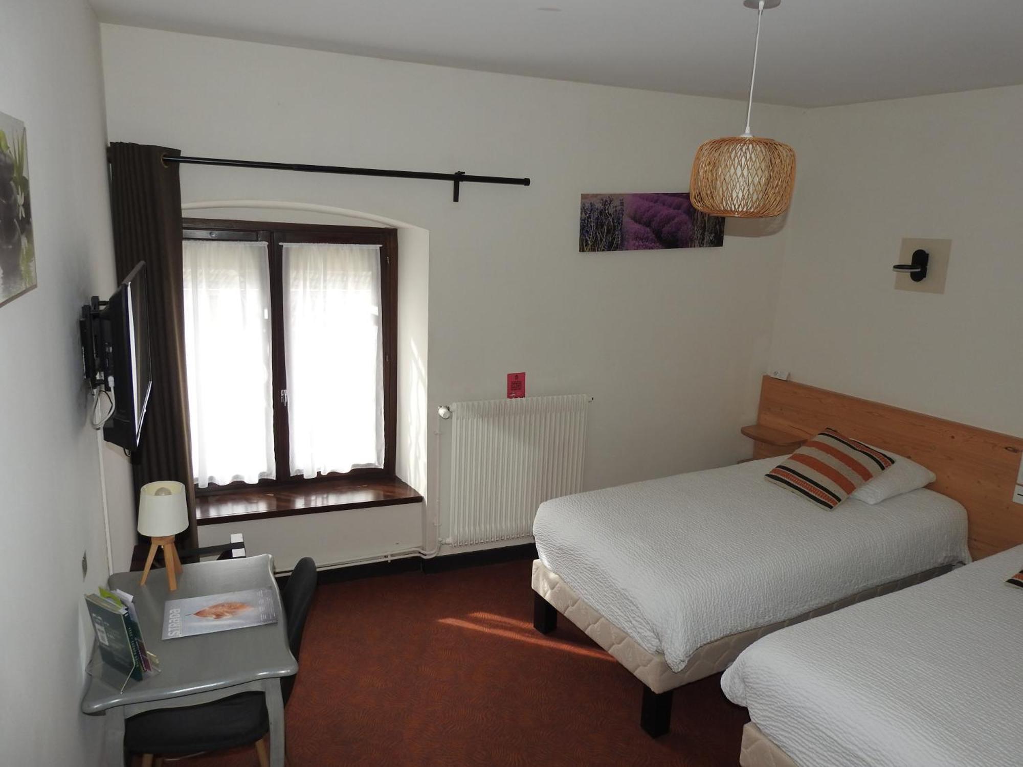 Le Barriol Hotel Saint-Julien-Chapteuil Ngoại thất bức ảnh