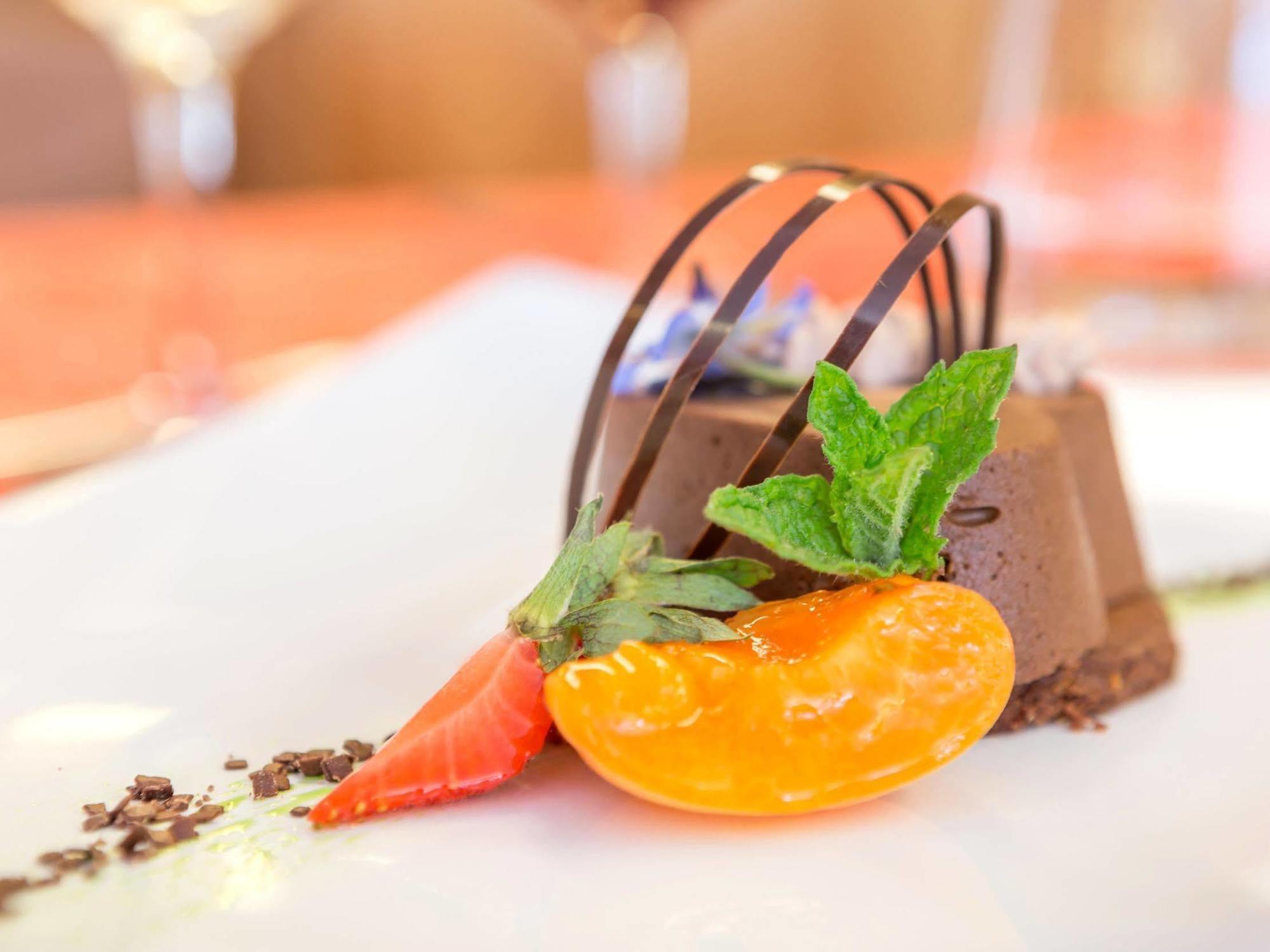 Le Barriol Hotel Saint-Julien-Chapteuil Ngoại thất bức ảnh