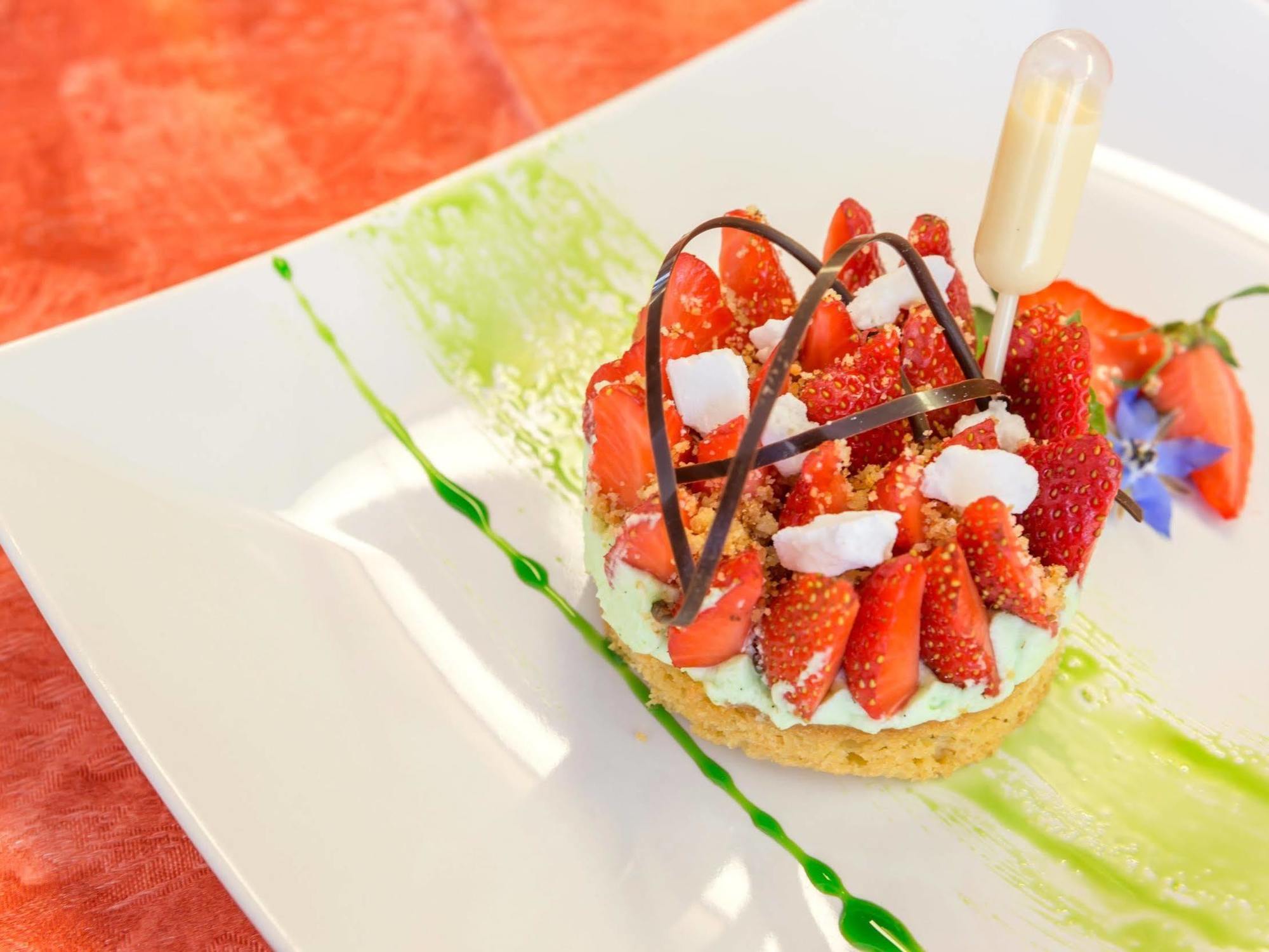 Le Barriol Hotel Saint-Julien-Chapteuil Ngoại thất bức ảnh